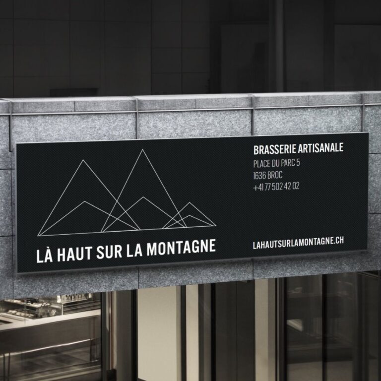 Enseigne de la brasserie Là Haut sur la Montagne